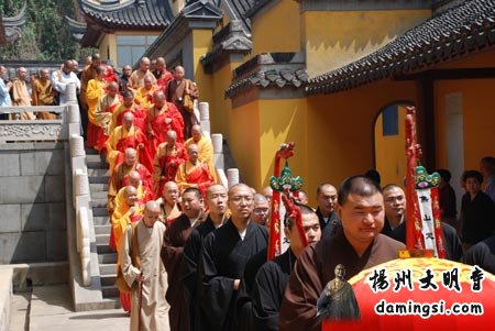 参加追思的有协会副会长,上海市协会会长,上海玉